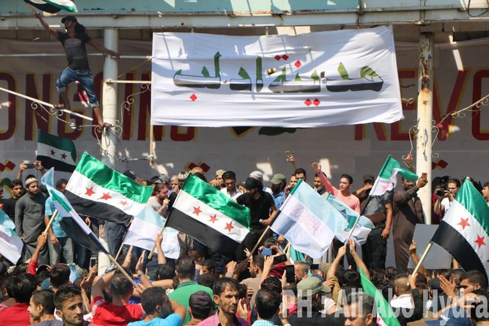 مظاهرات الأحرار تعم إدلب وأرياف حماة وإدلب